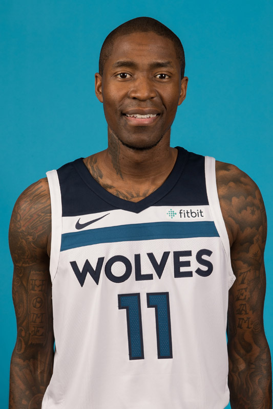 NBA巅峰对决：马刺客场挑战骑士，谁能终结悬念？