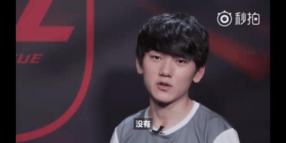 手递手 手递手